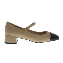 Classic Pumps