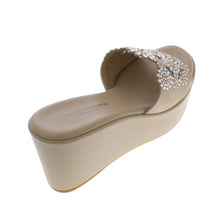 Medium Wedge