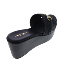 Medium Wedge