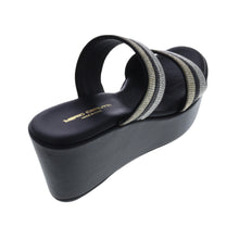 Medium Wedge