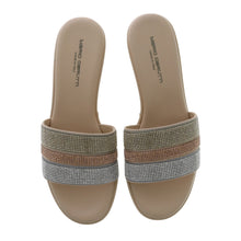 Medium Wedge