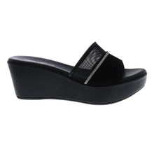 Medium Wedge