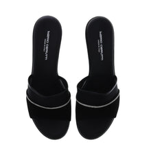 Medium Wedge