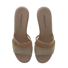 Medium Wedge