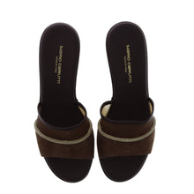 Medium Wedge