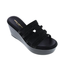 Medium Wedge