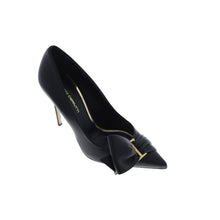 Women’s Pump by Mario Cerutti