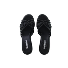 Medium Wedge