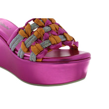 Medium Wedge