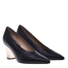 Classic Pumps