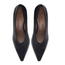 Classic Pumps