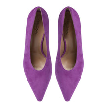 Classic Pumps