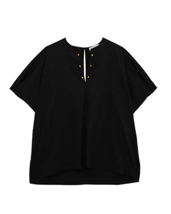 Women’s T Shirt by Jijil