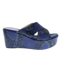 Medium Wedge