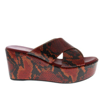Medium Wedge