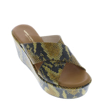 Medium Wedge
