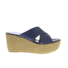 Medium Wedge