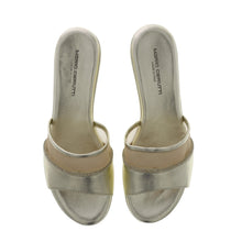 Medium Wedge