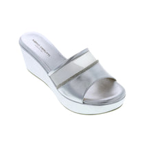 Medium Wedge