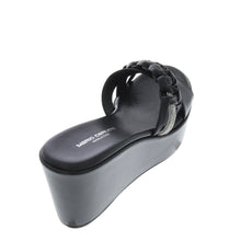 Medium Wedge