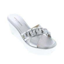Medium Wedge