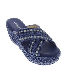 Medium Wedge