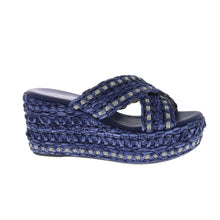 Medium Wedge