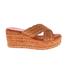 Medium Wedge