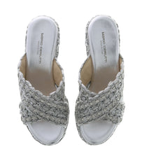 Medium Wedge
