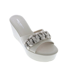Medium Wedge