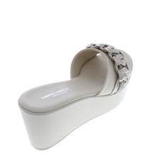 Medium Wedge