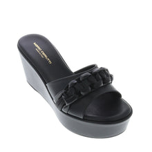Medium Wedge