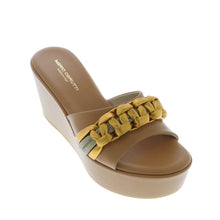 Medium Wedge